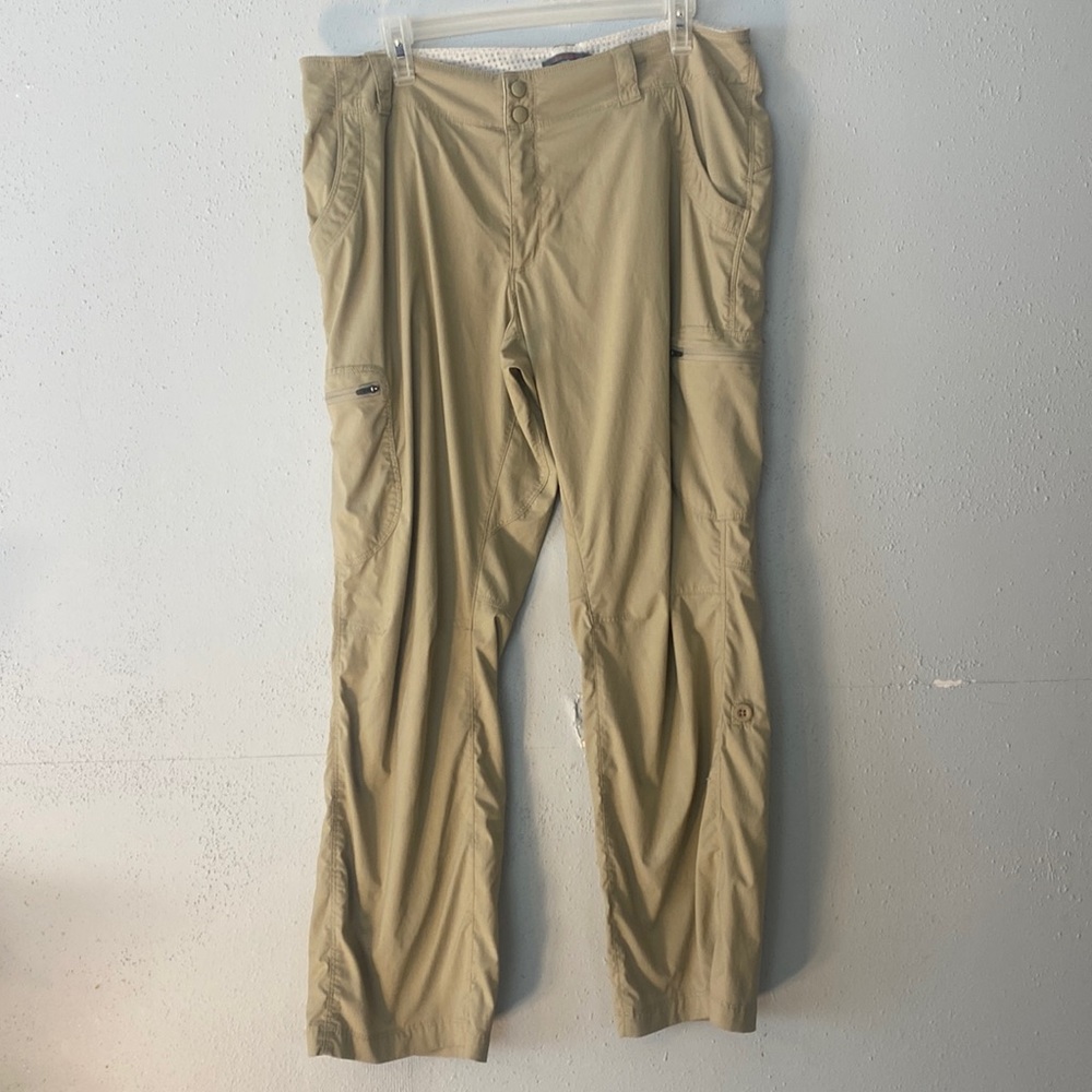 L.L. Bean Hiking Lightweight Pants Tan Size 16 Petite